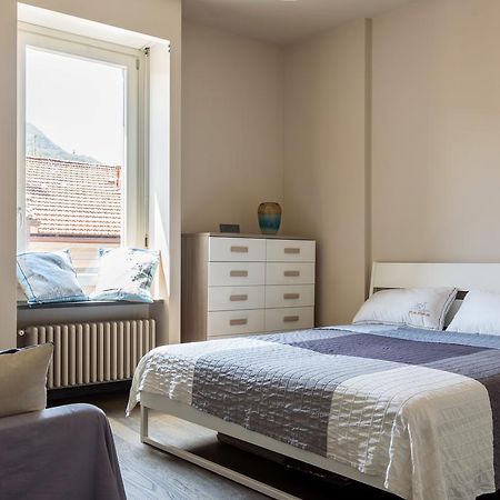 Numero Due Piazza Mazzini - Bymyhomeincomo Exterior foto