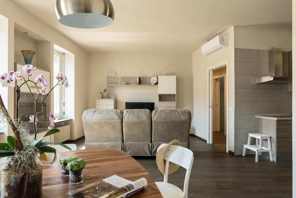 Numero Due Piazza Mazzini - Bymyhomeincomo Exterior foto